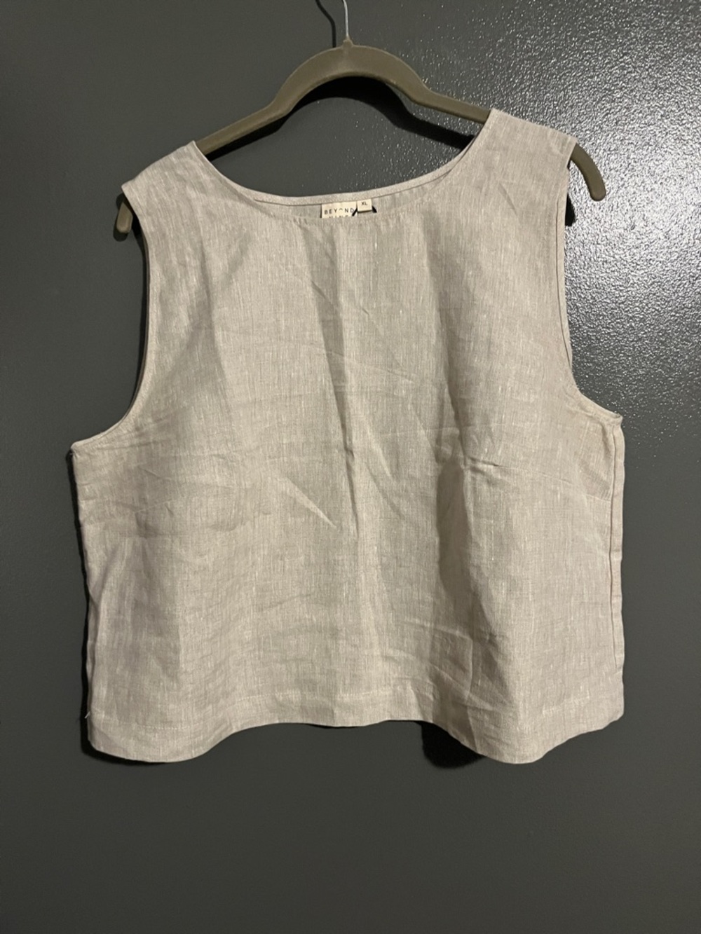 Beyond Njne Linen Sleeveless Boxy Tank Top in Light Beige
